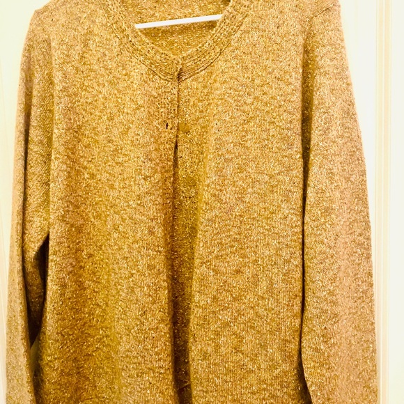 Kate Hill gorgeous sparkly gold button down sweater with fray bottom - 1X - Picture 2 of 3